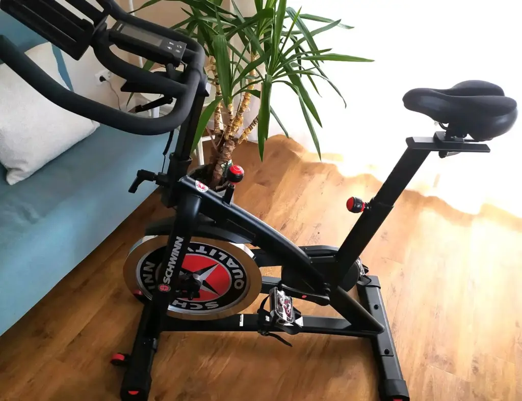 Schwinn Fitness 700IC - 26